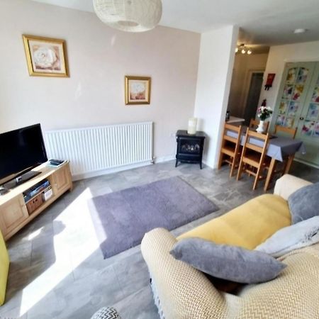 נארברת' Beautiful 2 Bedroom Annexe In Popular Town Location מראה חיצוני תמונה