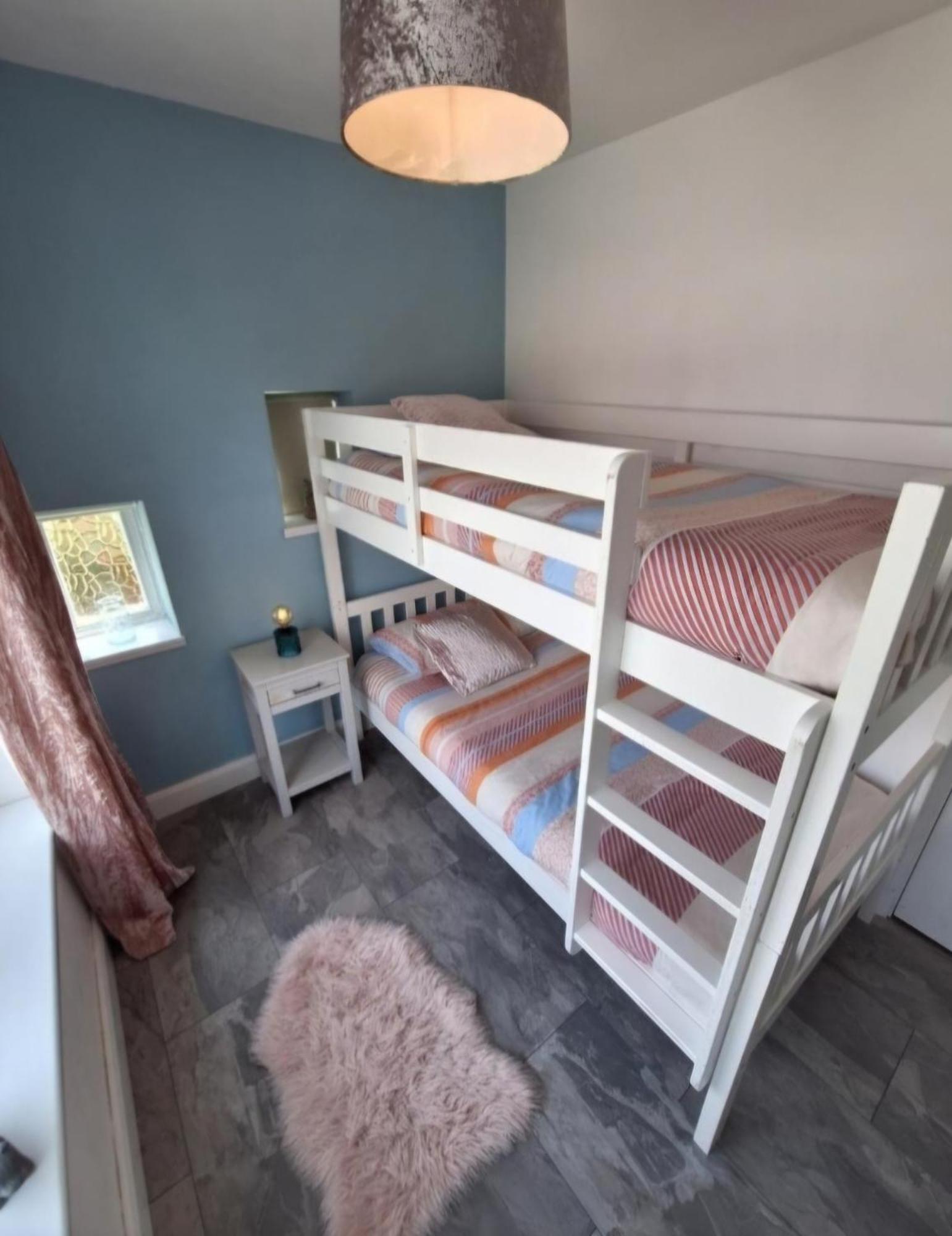נארברת' Beautiful 2 Bedroom Annexe In Popular Town Location מראה חיצוני תמונה